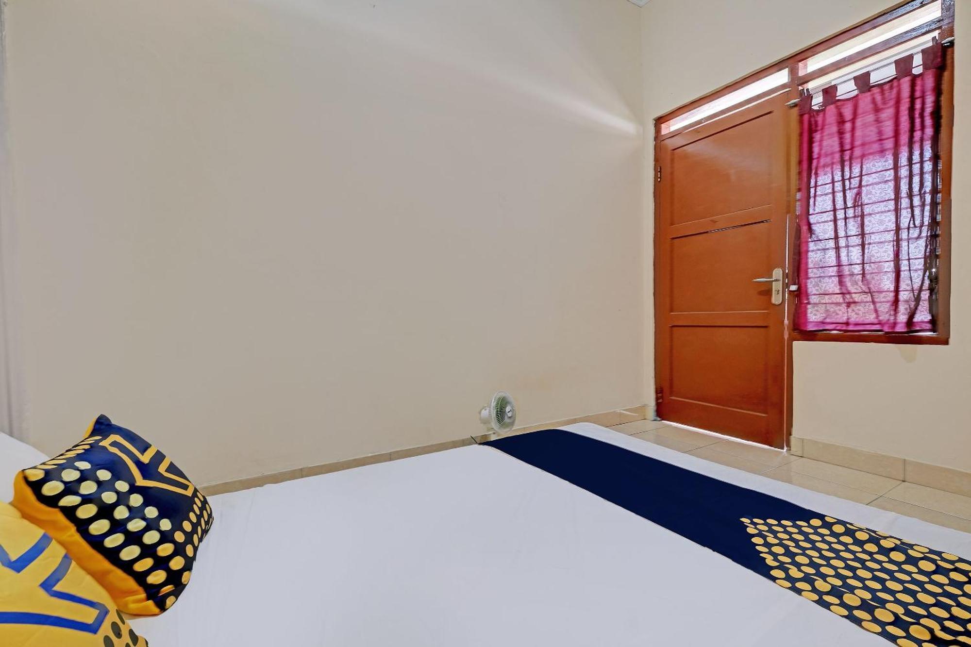 Spot On 92934 Nusantara Syariah Maguwo Ngoại thất bức ảnh